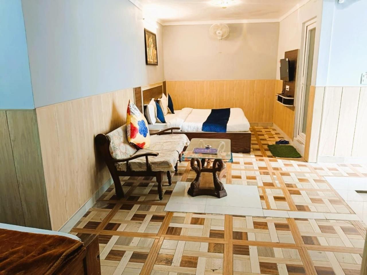 Hotel Haya Palace Nainital