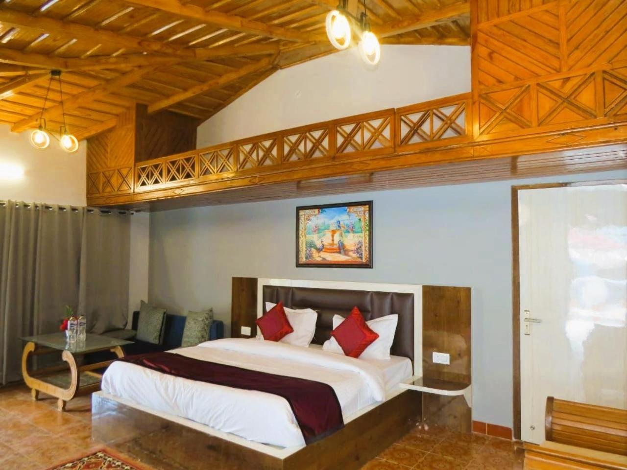 Haya Palace 3*