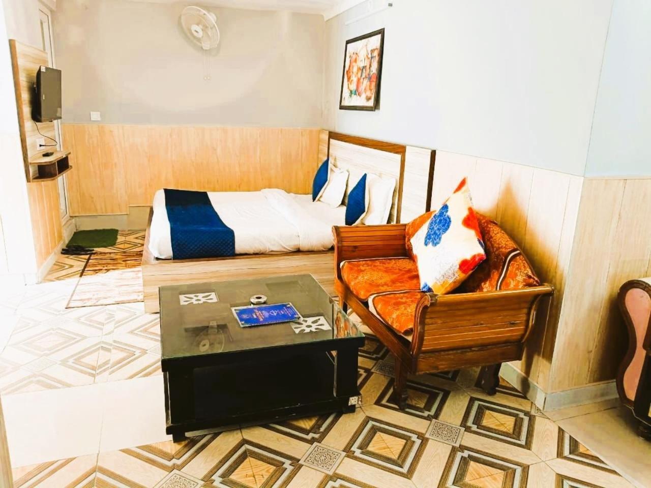 Haya Palace Hotel Nainital